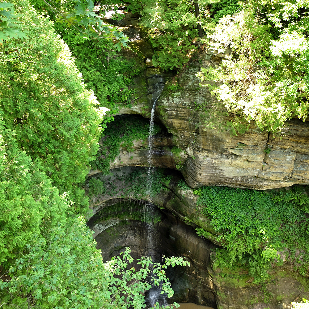 Starved Rock State Park - Wildcat Canyon Waterfall